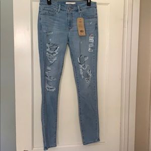 NWT Levi’s 711 Skinny